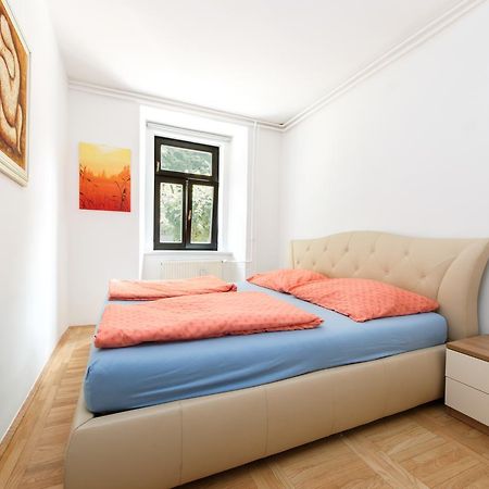 Apartments Vega Ljubljana Ngoại thất bức ảnh