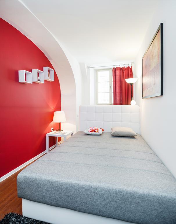 Apartments Vega Ljubljana Phòng bức ảnh