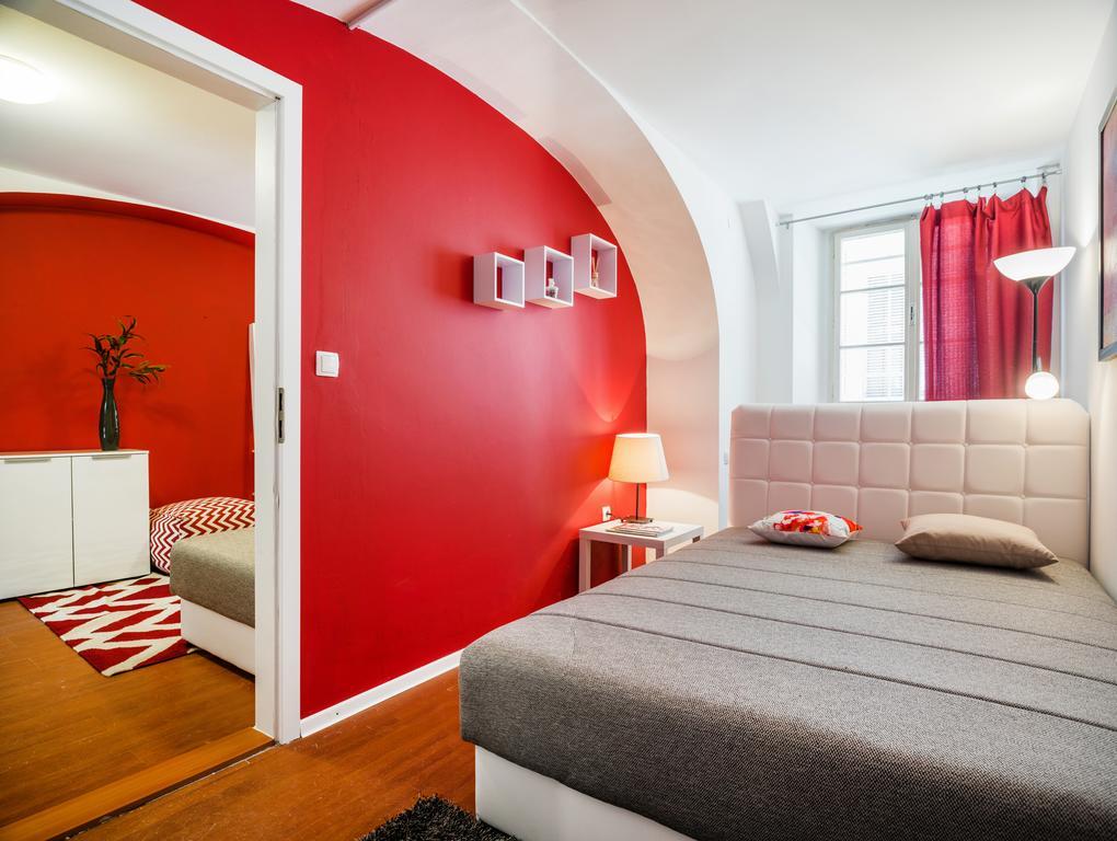 Apartments Vega Ljubljana Phòng bức ảnh