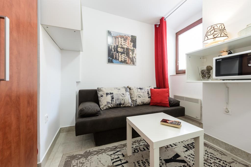Apartments Vega Ljubljana Ngoại thất bức ảnh