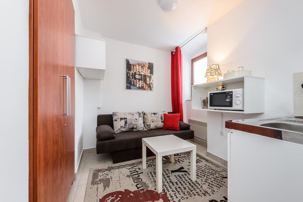 Apartments Vega Ljubljana Ngoại thất bức ảnh