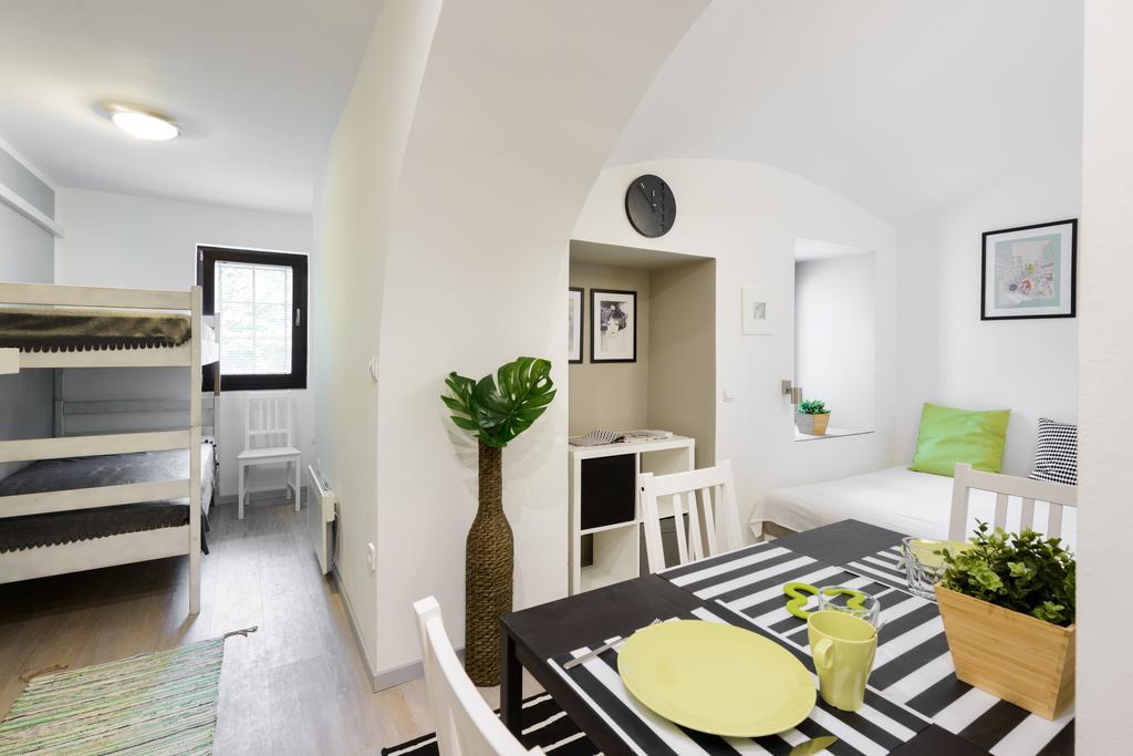 Apartments Vega Ljubljana Ngoại thất bức ảnh