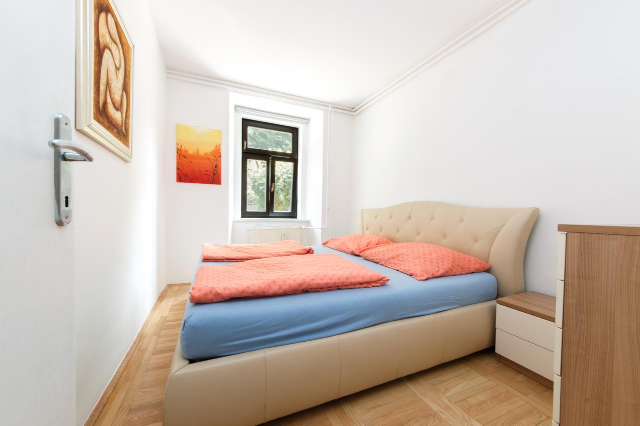 Apartments Vega Ljubljana Ngoại thất bức ảnh